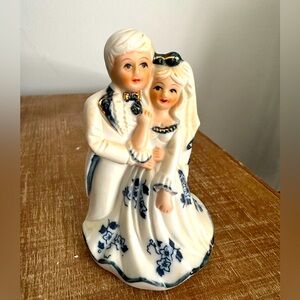 Vintage Brinn's PGH PA Ceramic Bride & Groom Wedding Couple Cake Topper